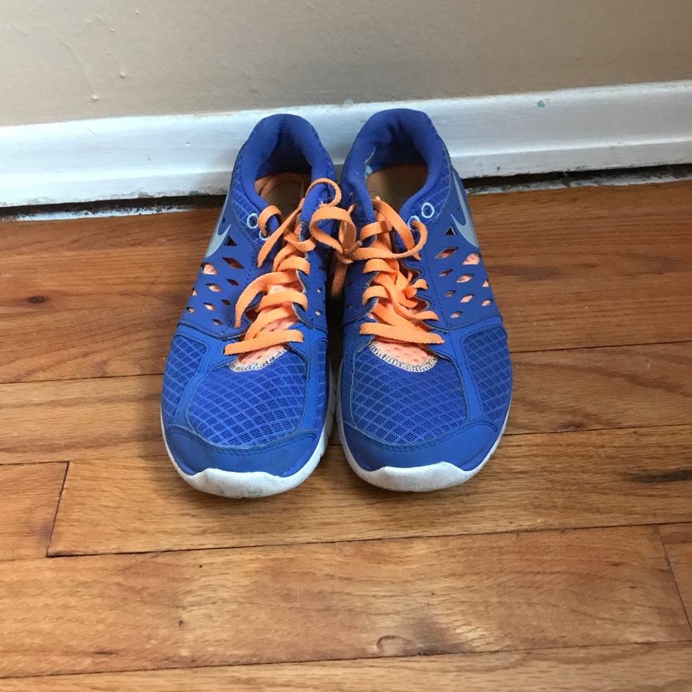 Blue and Orange Nike Lightweight sneakers